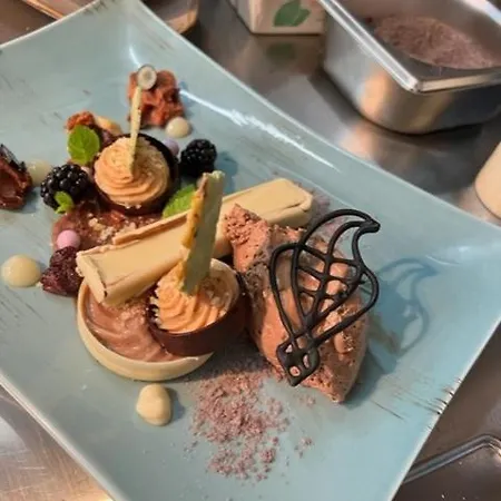 Rhodter Adler * 罗特翁特尔里特堡