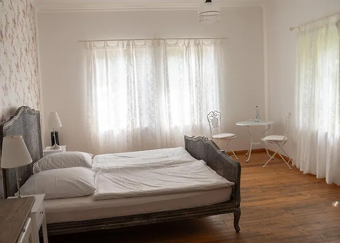 Rhodter Adler * Rhodt unter Rietburg